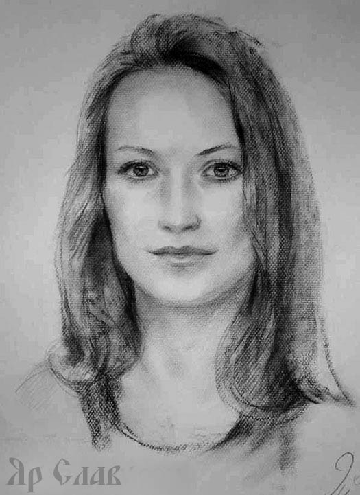 Жіночий портрет вугільним олівцем.